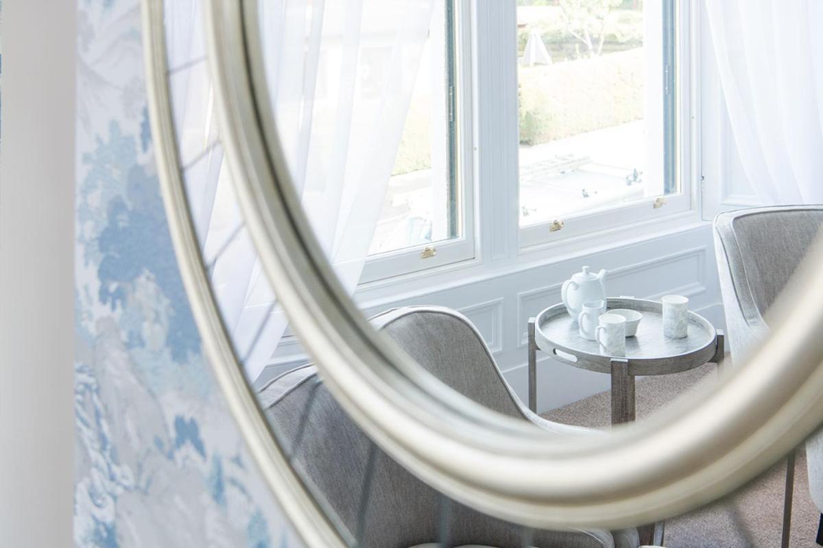 The Merryburn - Rooms And Courtyard Studios 던켈드 외부 사진