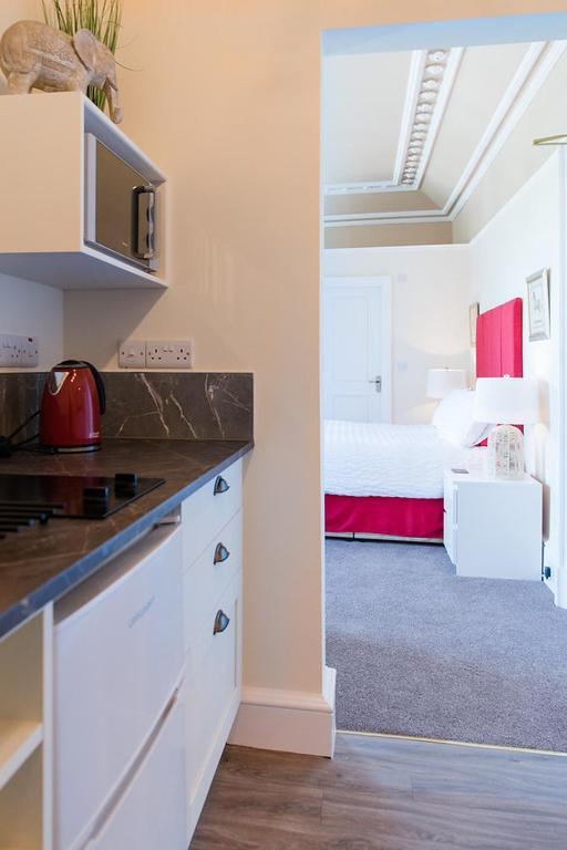 The Merryburn - Rooms And Courtyard Studios 던켈드 외부 사진